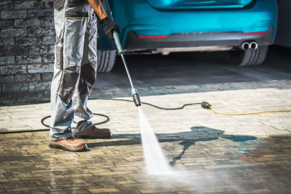 Driveway Pressure Washing in Olathe