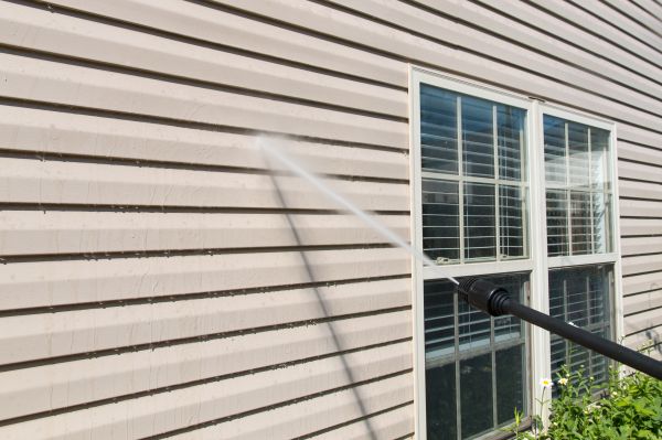 Pressure Washing in Olathe