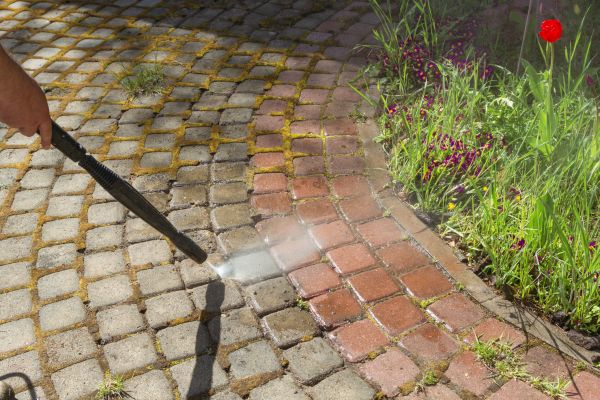 Walkway Cleaning Service in Olathe