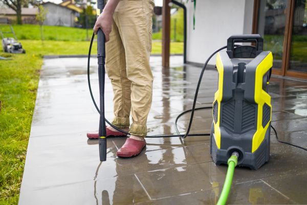 Porch Pressure Washing in Olathe