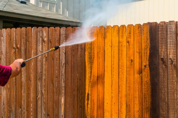 Fence Pressure Cleaning in Olathe