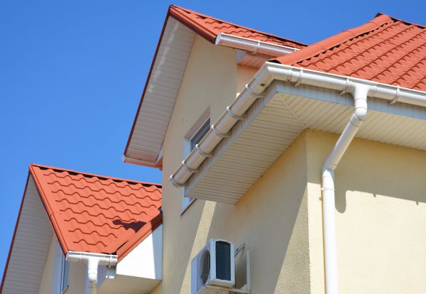 Soffit Cleaning in Olathe