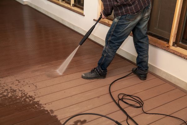 Veranda Cleaning in Olathe