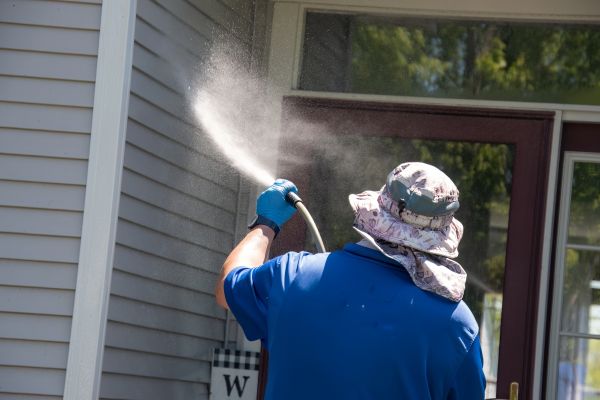 Siding Pressure Washing in Olathe