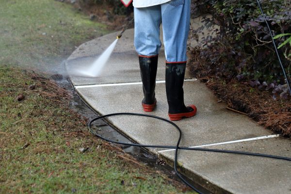 Sidewalk Pressure Cleaning in Olathe