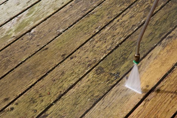 Deck Mold Removal in Olathe